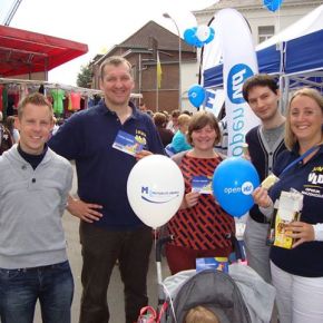 Jong VLD deelt ijsjes uit voor een goed&nbsp;verlof